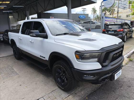 RAM 1500 5.7 V8 GASOLINA REBEL CD 4X4 AUTOMÁTICO
